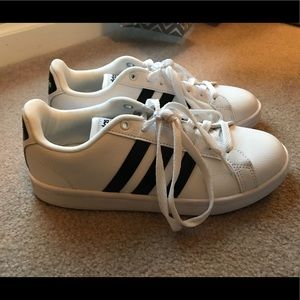 Adidas Cloudfoam classic black and white